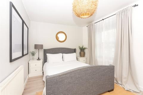 undefined, Tai Craig Y Don, Cwm Y Glo, Gwynedd, LL55