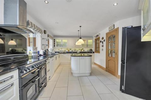 4 bedroom detached house for sale, Thurston Road, Great Barton