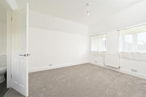 40 Chequer Lane, Ash, Canterbury, CT3 2AY