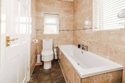 12 Bracken Drive, Gateshead, NE11 9QP