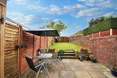 17 Clay Hill, Two Mile Ash, Milton Keynes, MK8 8AX