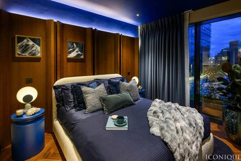 3 bedroom apartment for sale, Arrival Square, London, E1W 2