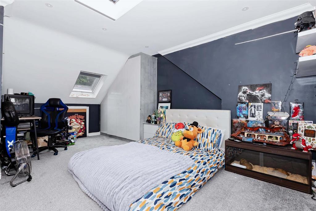 Chesswood Road 10.jpg