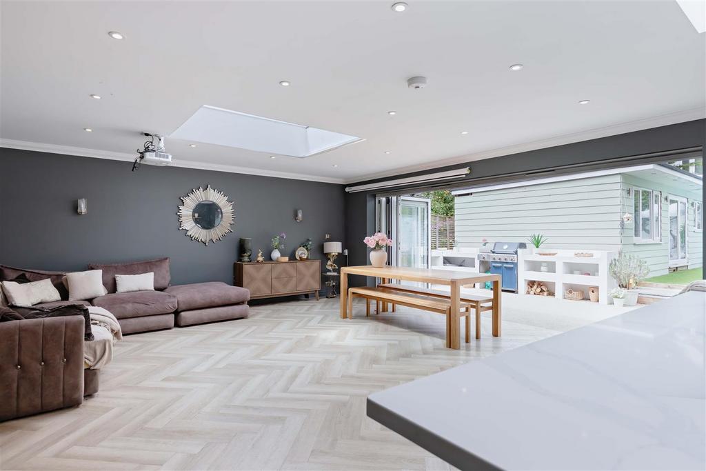 Chesswood Road 1.jpg
