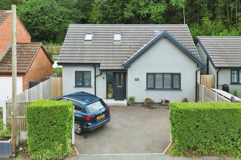 3 bedroom detached bungalow for sale, New Road, Telford TF4