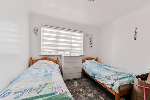 2 bedroom flat for sale, New Road, N22, Tottenham, London, N22