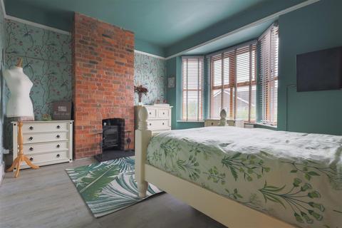 13 The Birches, Cheadle, Stoke-on-trent, ST10 1EH