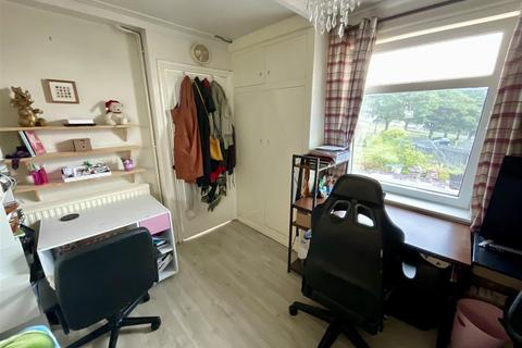 3 bedroom semi-detached house for sale, Brynmelyn Avenue, Llanerch, Llanelli