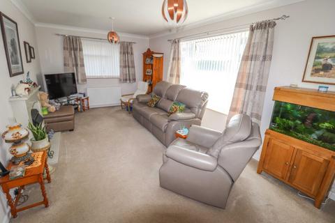 3 bedroom detached house for sale, Burwood Grove, Hayling Island