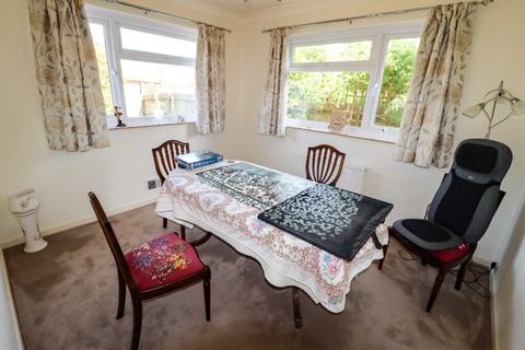 3 bedroom detached house for sale, Burwood Grove, Hayling Island