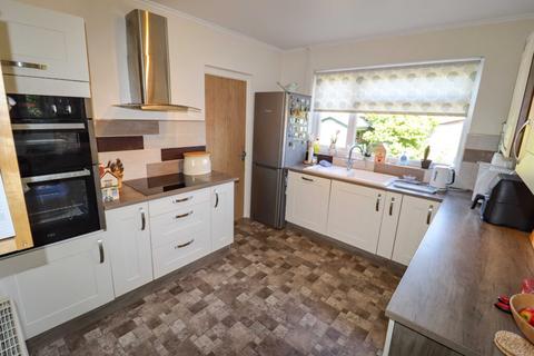3 bedroom detached house for sale, Burwood Grove, Hayling Island