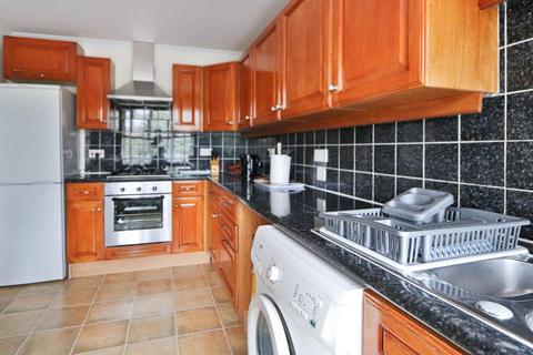 undefined, Malden Road, Worcester Park
