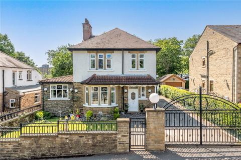 9 Coniston Grove, Bradford, BD9 5HN