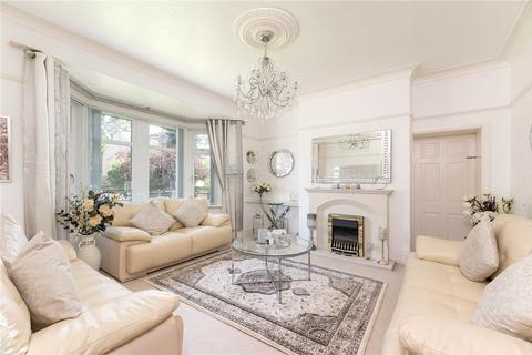 9 Coniston Grove, Bradford, BD9 5HN