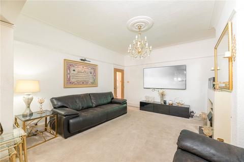 9 Coniston Grove, Bradford, BD9 5HN