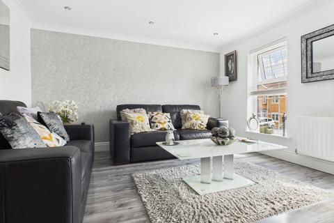 undefined, Newbold Close, Dukinfield, SK16 4SP