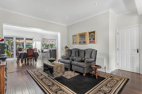 4 bedroom detached house for sale, Elsinore Road, London