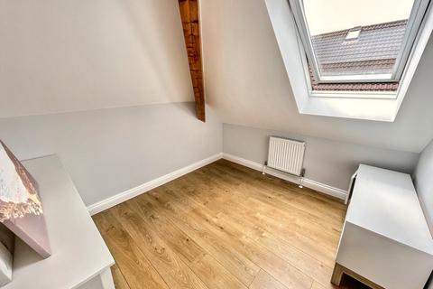 2 bedroom flat for sale, Bournemouth