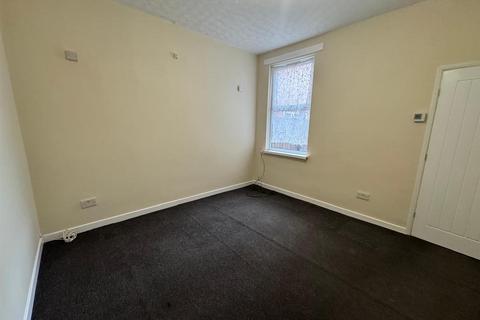 3 bedroom terraced house to rent, Dora Street, Pleck, Walsall