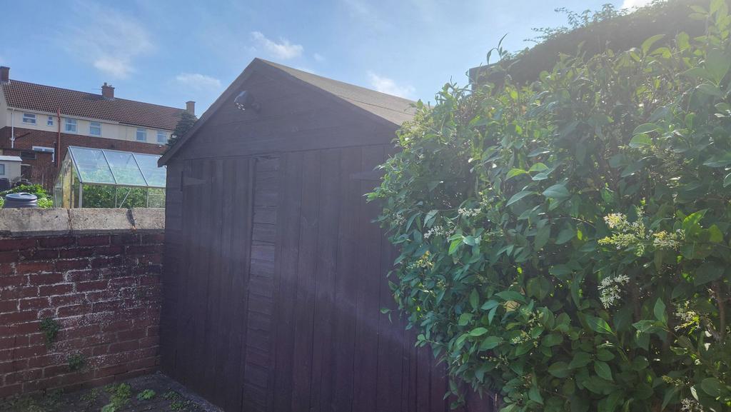 Shed   Garage