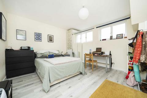 undefined, Settles Street, London E1