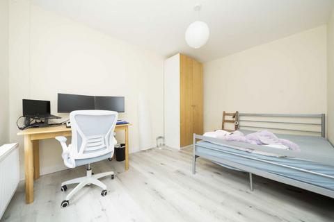 undefined, Settles Street, London E1