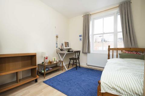 undefined, Settles Street, London E1