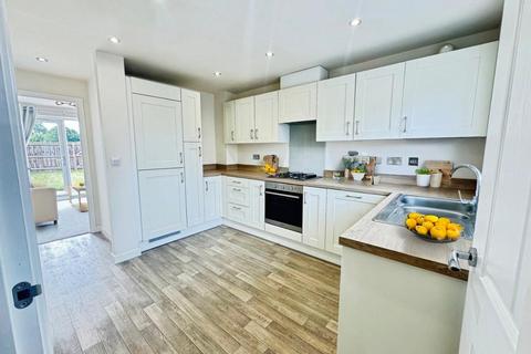 2 bedroom semi-detached house for sale, Gypsy Moth Lane, HU7 3LQ