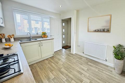 2 bedroom semi-detached house for sale, Gypsy Moth Lane, HU7 3LQ