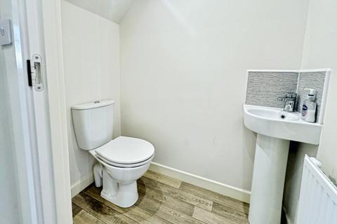 2 bedroom semi-detached house for sale, Gypsy Moth Lane, HU7 3LQ