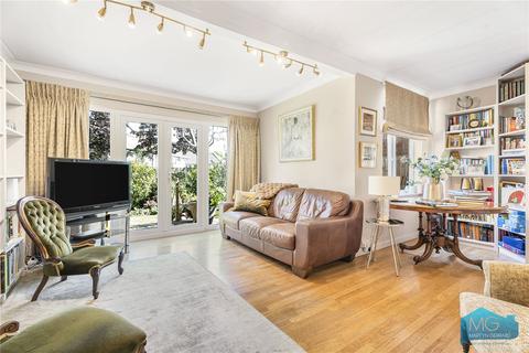 26 Waverley Grove, London, N3 3PX