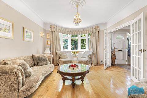 26 Waverley Grove, London, N3 3PX