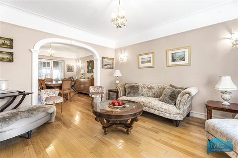 26 Waverley Grove, London, N3 3PX