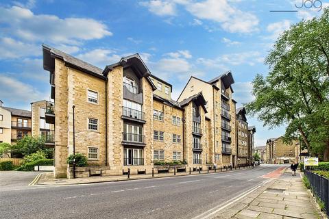 Damside Street | Spacious Apartment with Views!