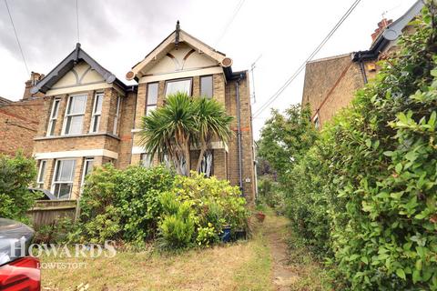 4 bedroom semi-detached house for sale, Beccles Road, South Oulton Broad