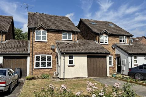 7 Lammas Road, Godalming, GU7 1YL
