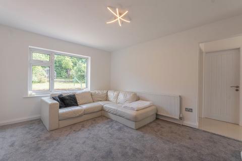 35 Sara Close, Sutton Coldfield, B74 4BW