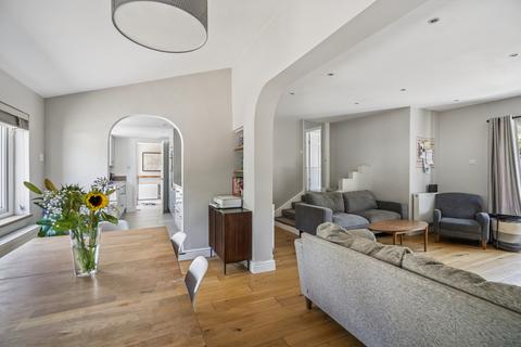 undefined, London Road, Bourne End, HP1