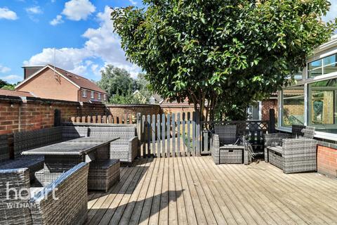 2 Clayshotts Drive, Witham, CM8 1XQ