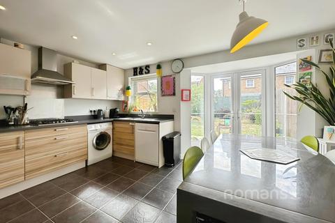 107 Avington Way, Sherfield On Loddon, Hook, RG27 0FN