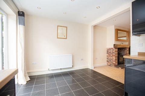 37 Ambien Road, Atherstone, CV9 2AT