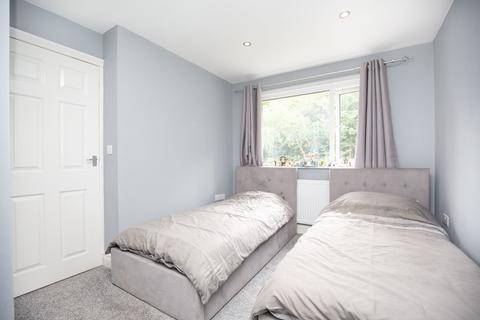 37 Ambien Road, Atherstone, CV9 2AT