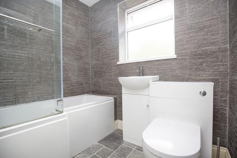 37 Ambien Road, Atherstone, CV9 2AT