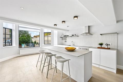 undefined, Caxton Gate, 32 Caxton Road, London, W12