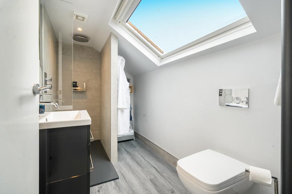 Family Shower Room