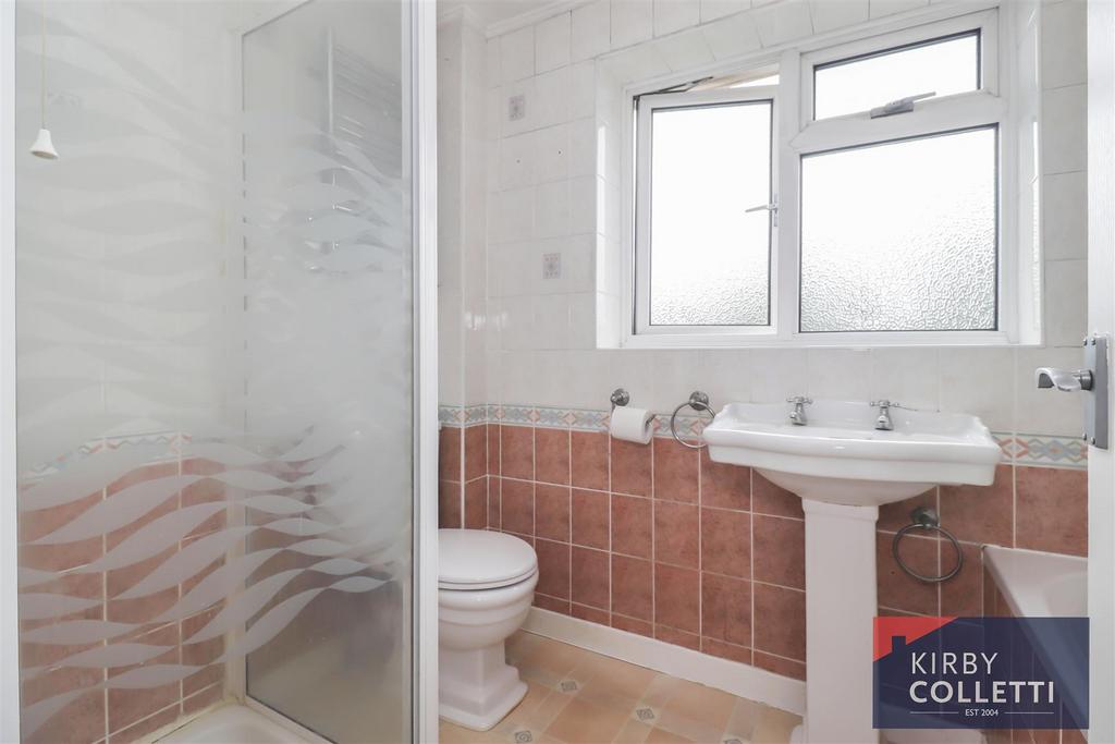Bath/shower room