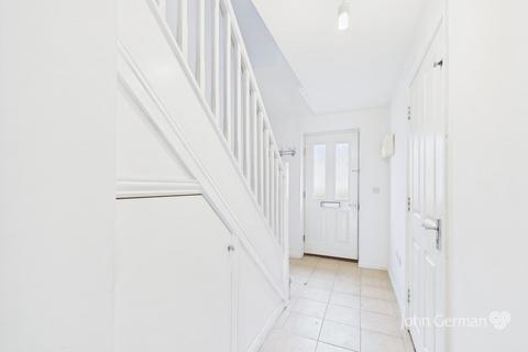 79 Highfields Park Drive, Derby, DE22 1BW