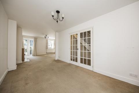 7 Cuckoo Drive, Heathfield, TN21 8AR