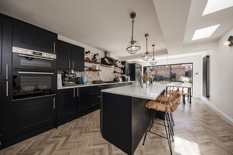 4 bedroom semi-detached house for sale, Kent Road, Tunbridge Wells