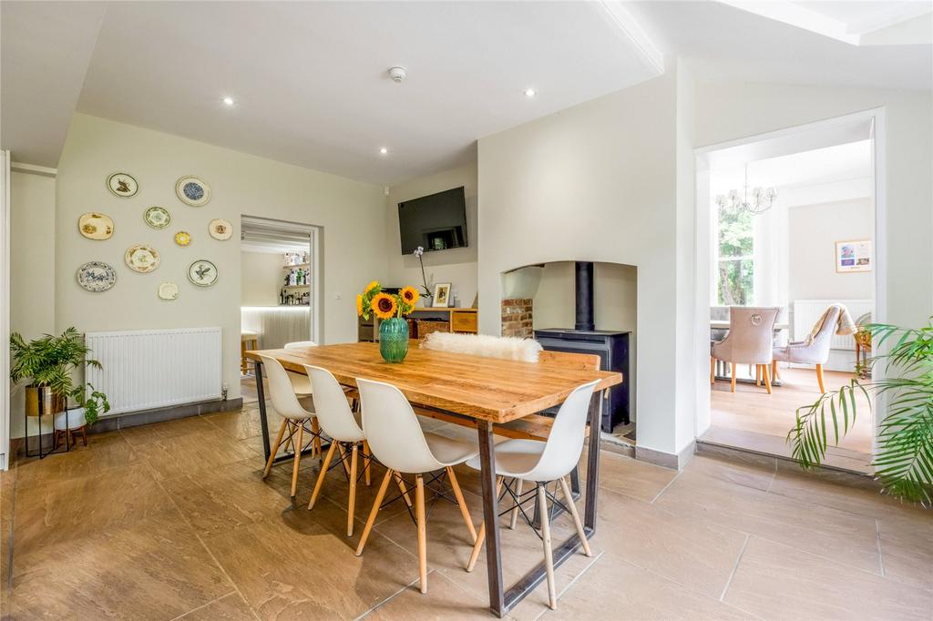 Breakfast Room